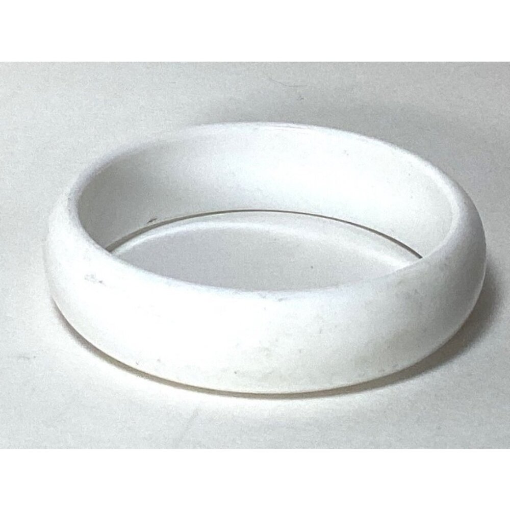 Vintage White lucite Bangle Bracelet Minimalist Vanilla Neutral Retro